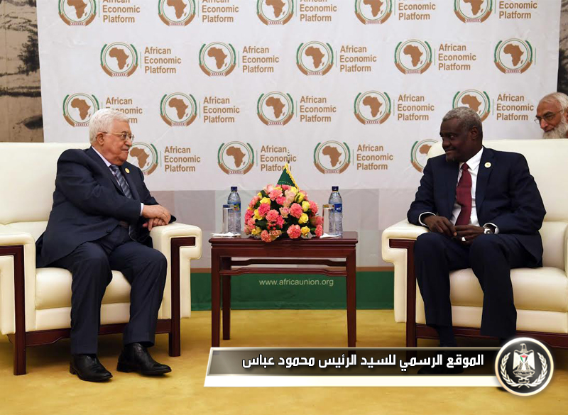 السيد الرئيس يجتمع مع رئيس مفوضية 
الاتحاد الإفريقي