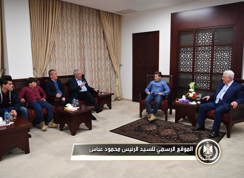 السيد الرئيس يستقبل عائلة الطفلة الأسيرة 
عهد التميمي