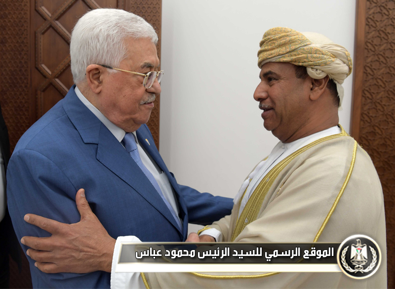 الرئيس عباس يستقبل سفير سلطنة 
عُمان لدى الأردن