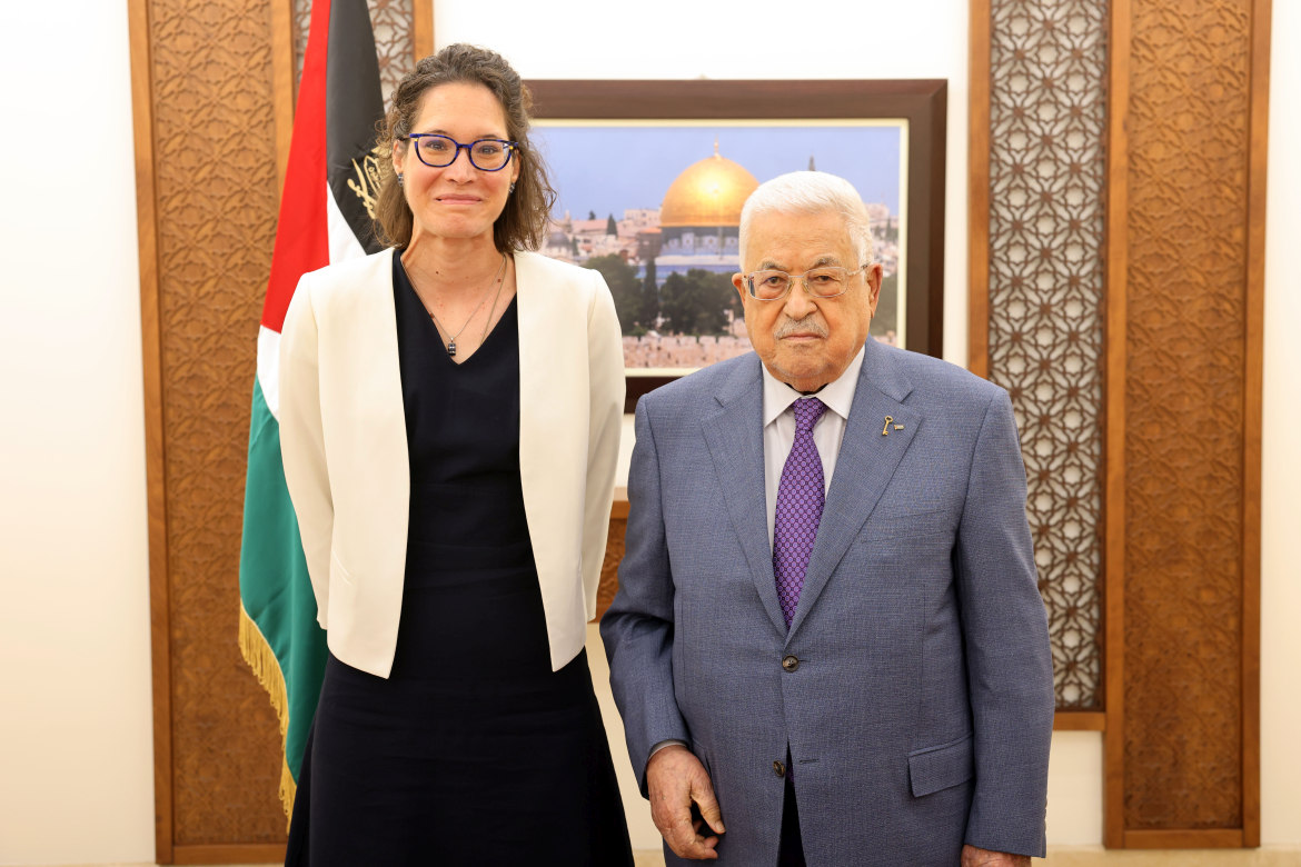 الرئيس يتقبل أوراق اعتماد رئيسة مكتب تمثيل هنغاريا لدى دولة فلسطين