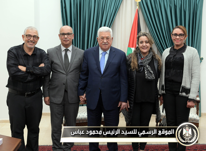 الرئيس عباس يستقبل العداء المغربي عبد 
الغني أبو فراسي