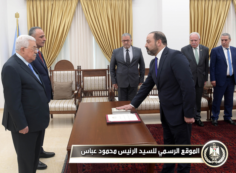 المستشار أكرم الخطيب يؤدي اليمين 
القانونية أمام الرئيس نائبا 
عاما