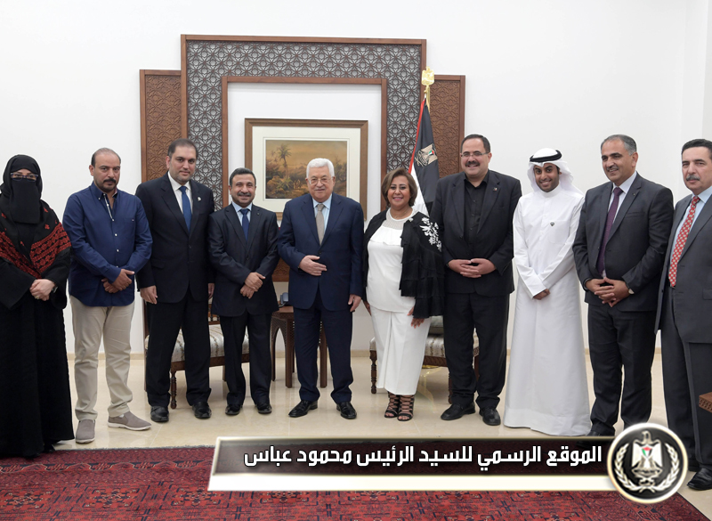 السيد الرئيس يستقبل وفد وزارة التربية 
والتعليم الكويتية المكلف بالتعاقد مع المعلمين 
الفلسطينيين