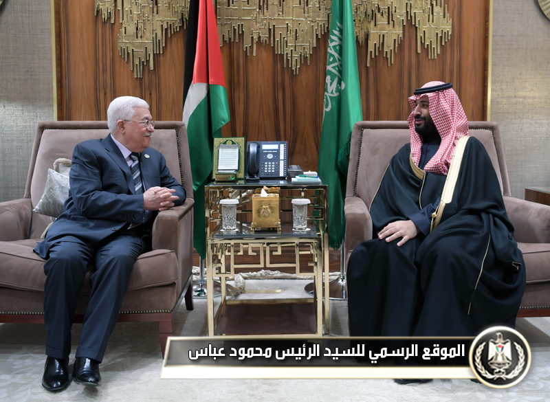 الرئيس عباس يلتقي ولي العهد 
السعودي
