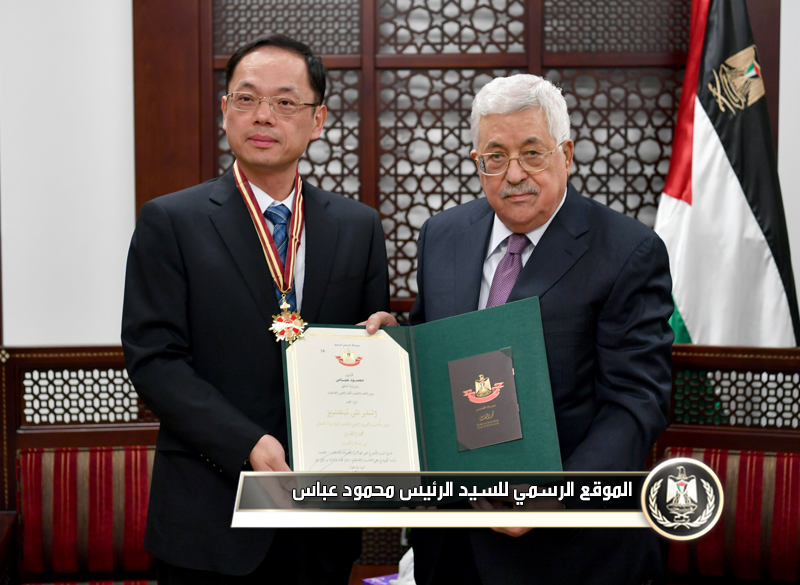 السيد الرئيس يستقبل السفير الصيني الذي 
جاء مودعا