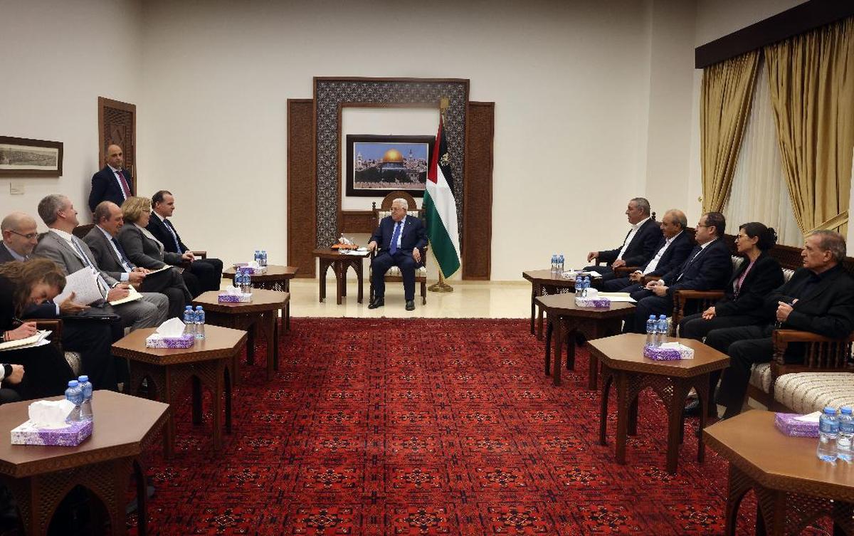 الرئيس يستقبل وفدا أميركيا برئاسة منسق شؤون الشرق الأوسط في مجلس الأمن القومي الأميركي