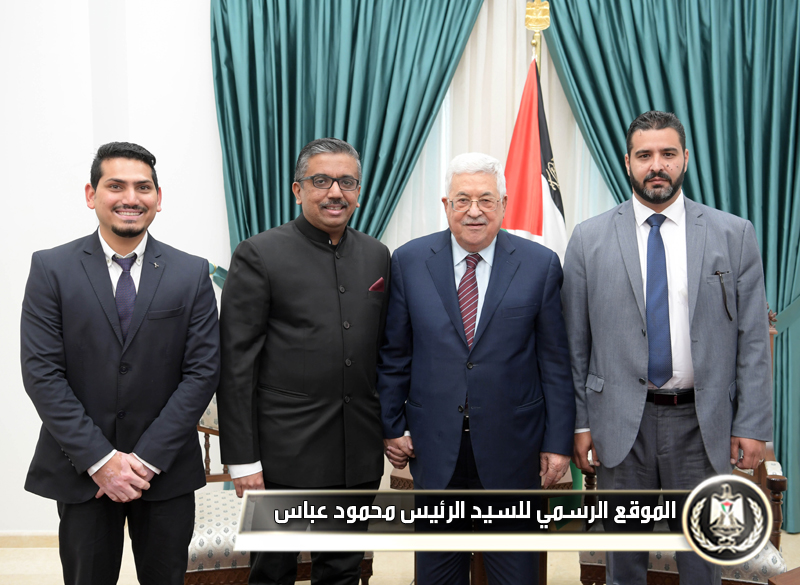 الرئيس عباس يستقبل ممثل الهند لدى 
فلسطين