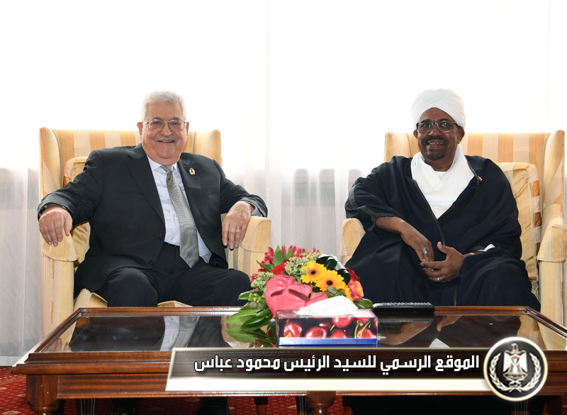  السيد الرئيس يجتمع مع نظيره 
السوداني