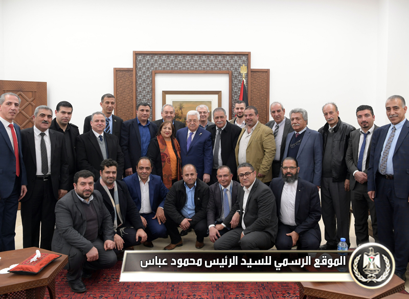الرئيس عباس يستقبل وفد نقابة الأطباء 
ونقيب التمريض ونقيب المهن المساندة