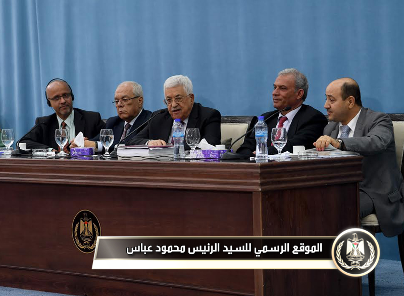 استعرض ديوان الموظفين 
العام، أمام رئيس دولة فلسطين محمود عباس، أبرز الإنجازت التي حققها بالشراكة مع 
الوزارات والمؤسسات الحكومية وشركائه الاستراتيجيين الداعمين المحليين والدوليين، 
لتطوير القطاع الإداري الفلسطيني.
