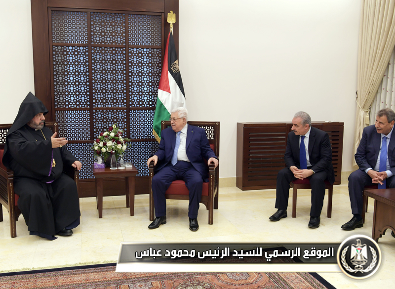 الرئيس عباس يقدم التهاني 
لبطريرك الأرمن الأرثوذكس بعيد الميلاد المجيد