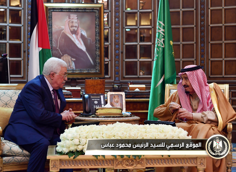 السيد الرئيس يجتمع مع خادم الحرمين 
الشريفين