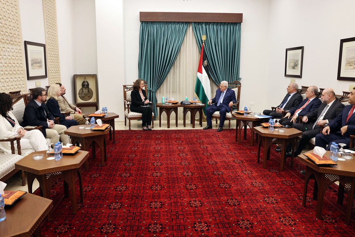 الرئيس يستقبل وزير خارجية بريطانيا