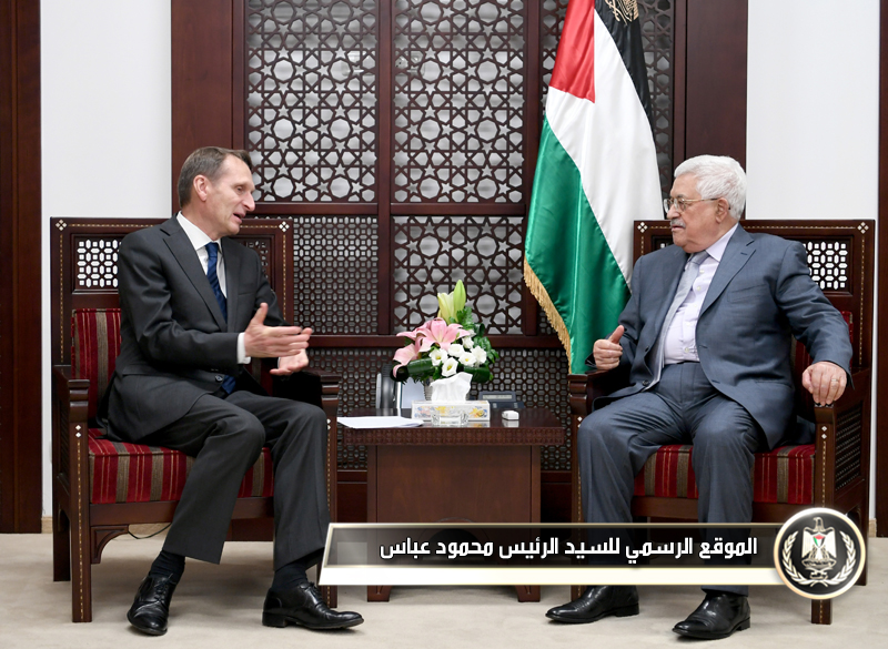 السيد الرئيس يستقبل مدير 
المخابرات 
الروسية