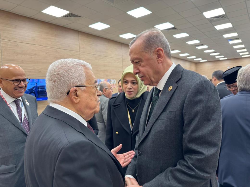 الرئيس يجتمع مع نظيره التركي