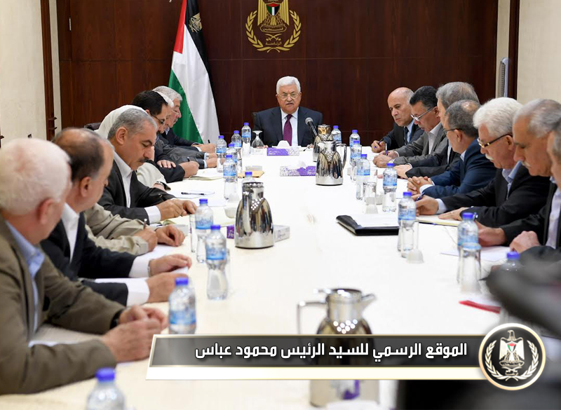 السيد الرئيس اثناء اجتماع اللجنة 
المركزية في رام الله.