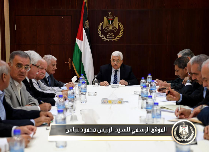 السيد الرئيس أثناء اجتماع اللجنة 
المركزية لحركة فتح.