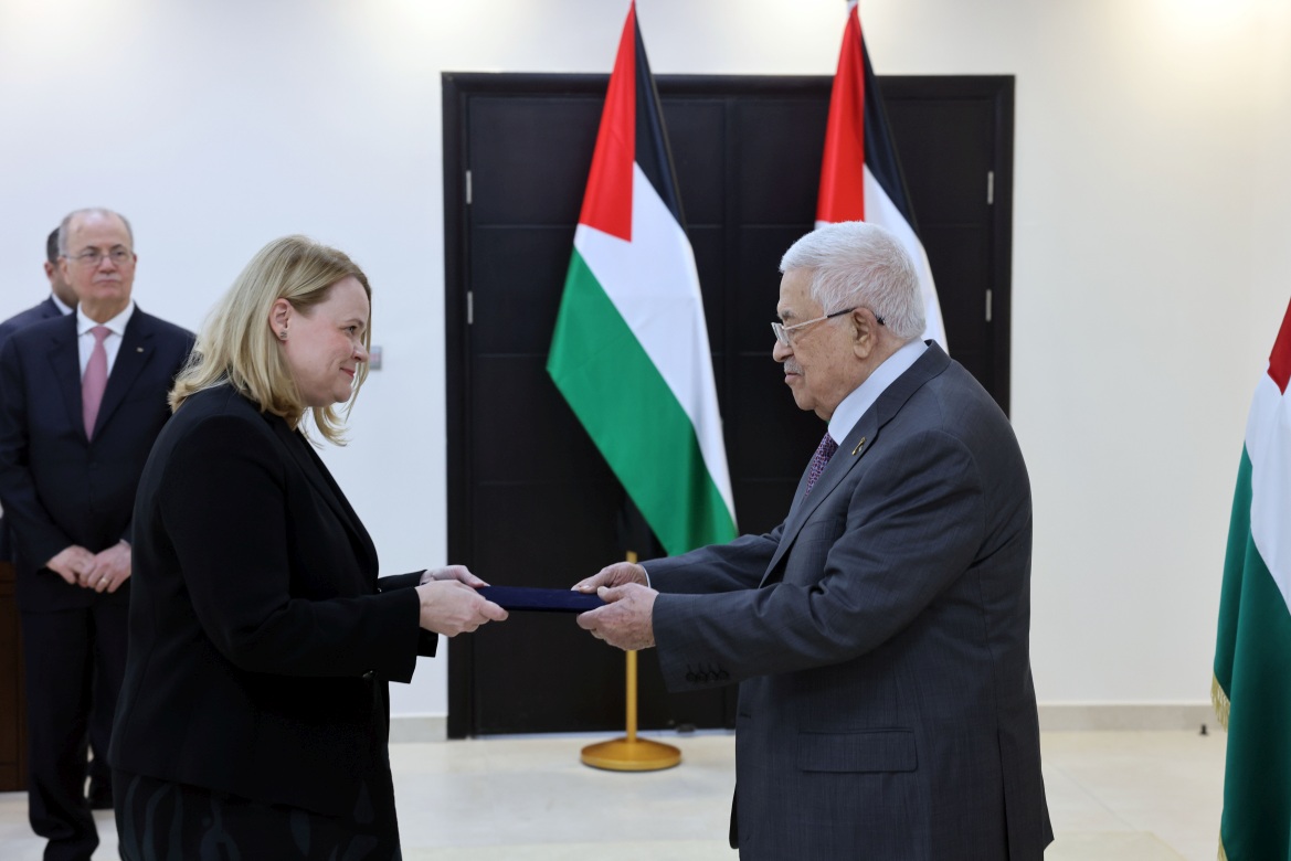 الرئيس يتقبل أوراق اعتماد رئيسة مكتب تمثيل فنلندا لدى دولة فلسطين
