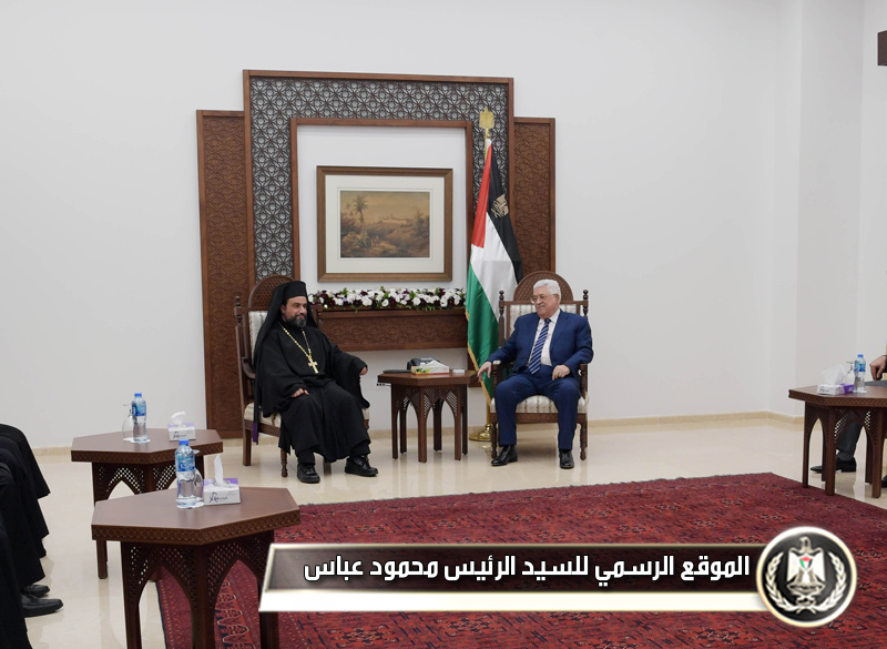 الرئيس 
عباس يستقبل وفد اتحاد كنائس رام الله