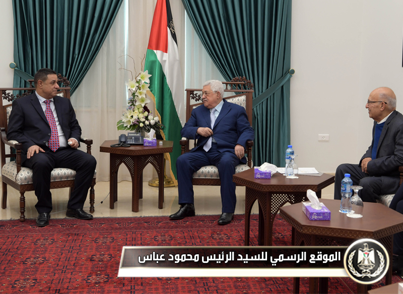 الرئيس عباس يستقبل الرئيس 
المنتخبللاتحاد العام للجاليات الفلسطينية في 
أوروبا