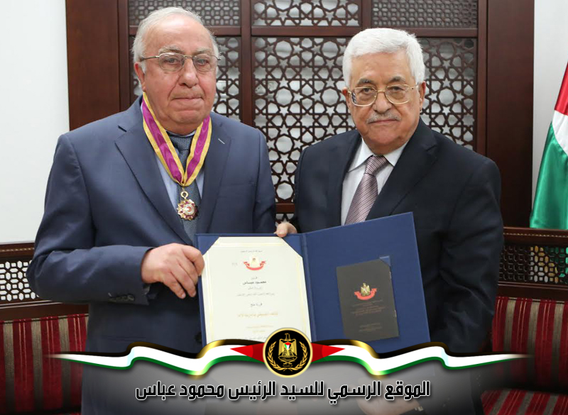 قلد 
رئيس دولة فلسطين محمود عباس، مساء اليوم الأربعاء، المؤلف الموسيقي باتريك لاما، 
وسام الثقافة والعلوم والفنون "مستوى التألق".
