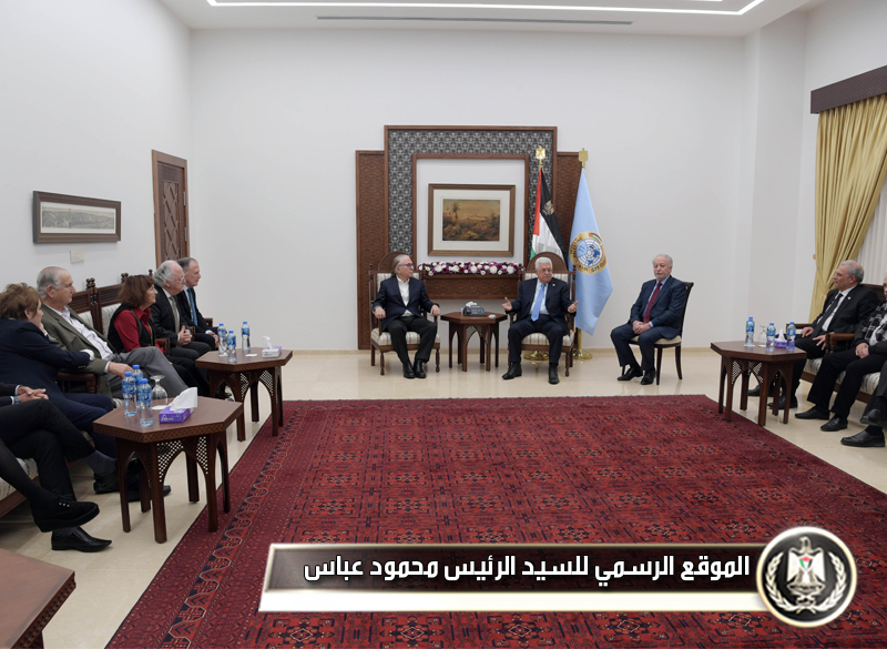 الرئيس يستقبل وفدا اقتصاديا من مؤسسة 
"كسر الجمود الإسرائيلية"