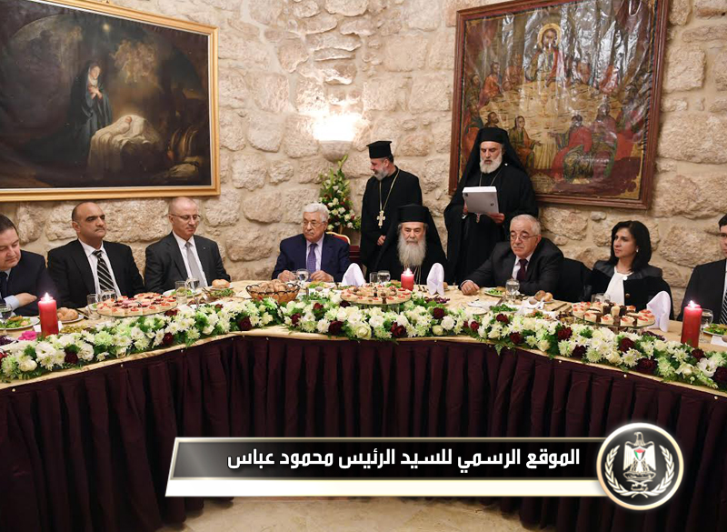 السيد الرئيس يشارك في عشاء عيد 
الميلاد.