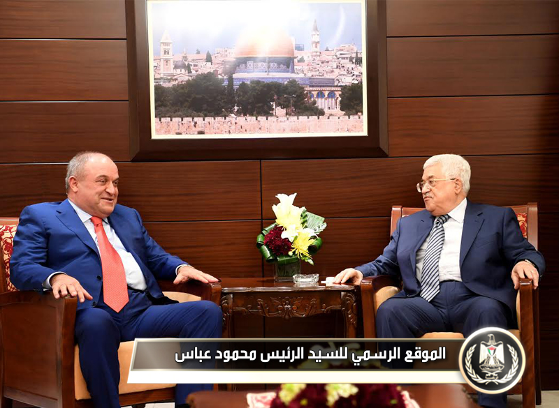 السيد الرئيس يستقبل  رئيس وزراء 
داغستان الأسبق مختار 
ميدزهيدوف.