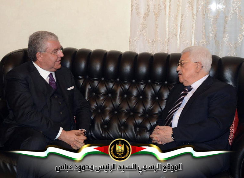 استقبل رئيس دولة فلسطين 
محمود عباس، اليوم الثلاثاء، في مقر إقامته بالعاصمة الأردنية عمان، وزير الداخلية 
والبلديات اللبناني نهاد المشنوق.